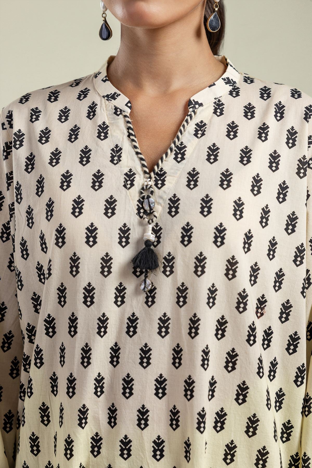 Printed Cambric Cambric V-Neck Kurta - 26-01-2E1-01TA-VG