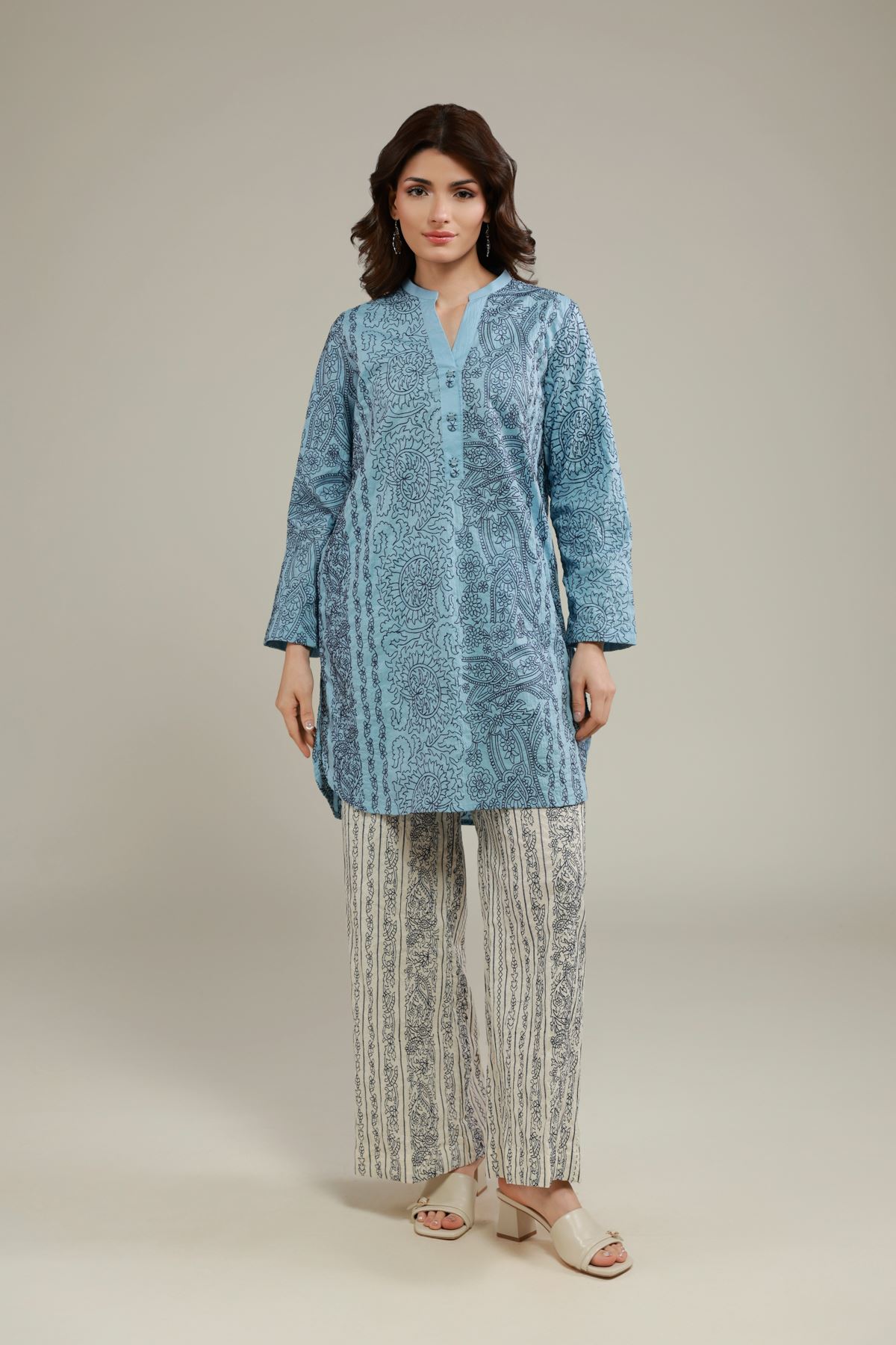 Embroidered Cotton Crinkle Paisley Short Kurta - 25-09-10E2-09TB-VG