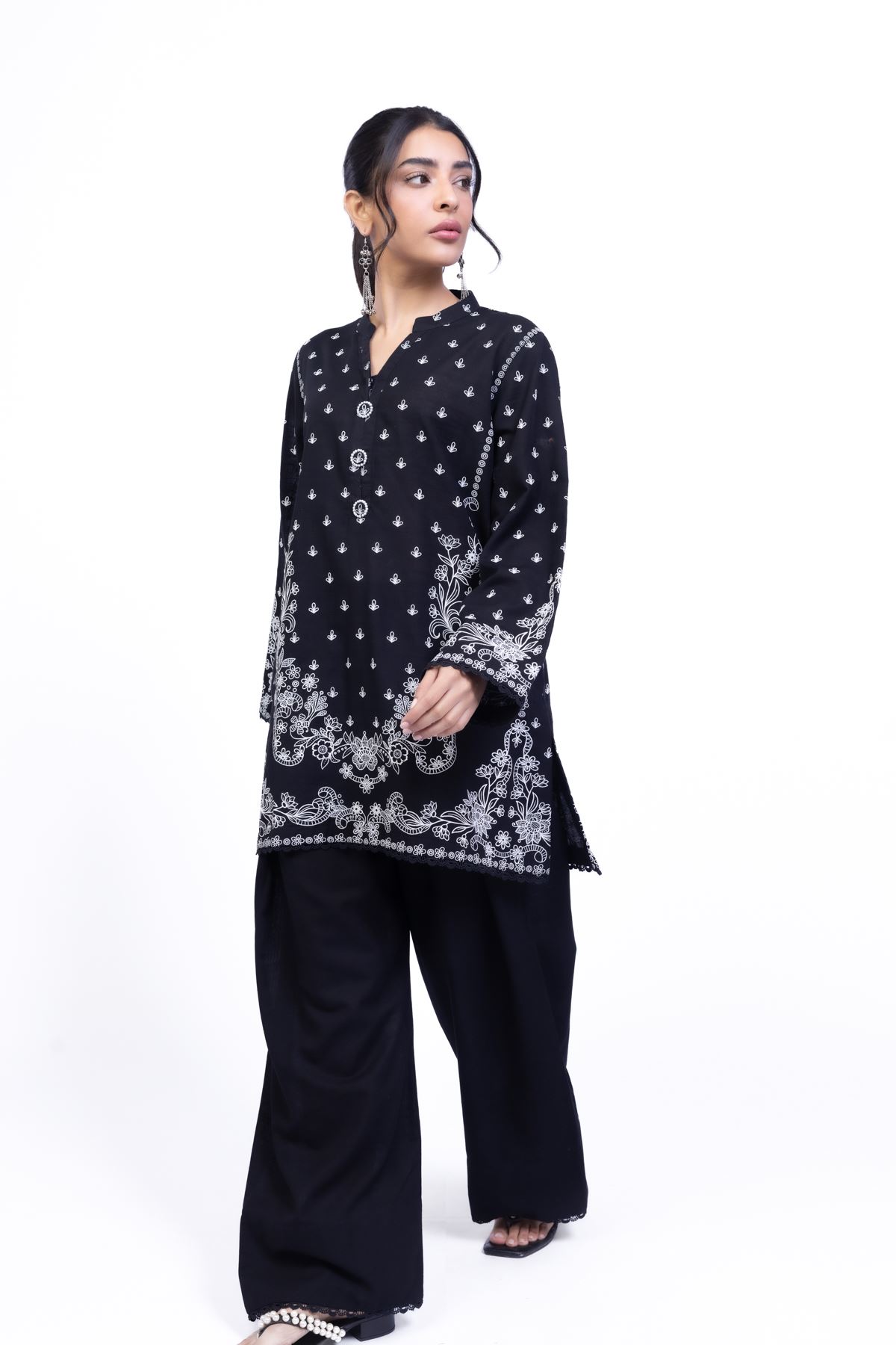 Printed Khaddar Kurta - 25-08-12E8-04TA-VG