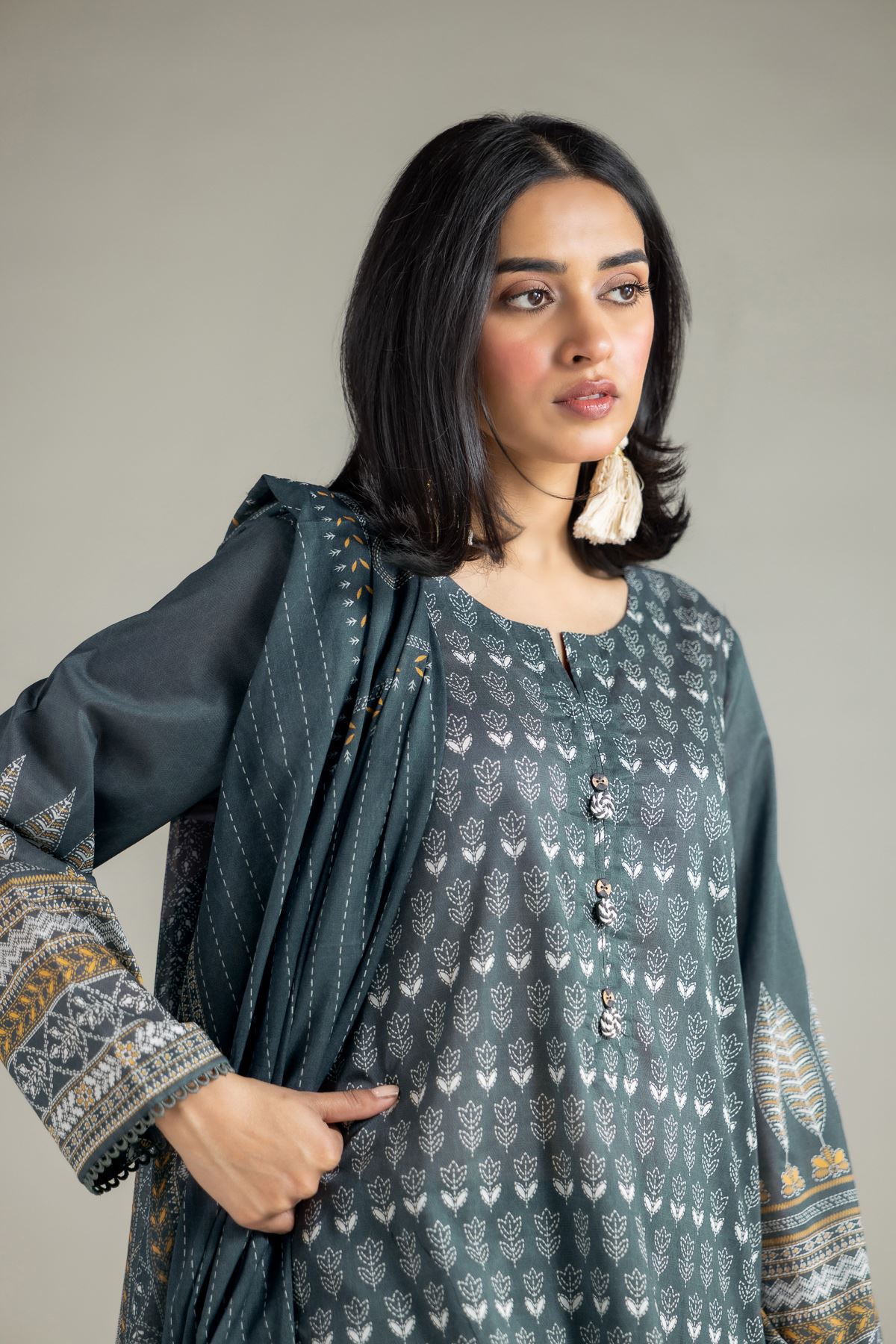 Printed Lawn Printed Lawn Suit - T-A22-26-109FJ2-VG