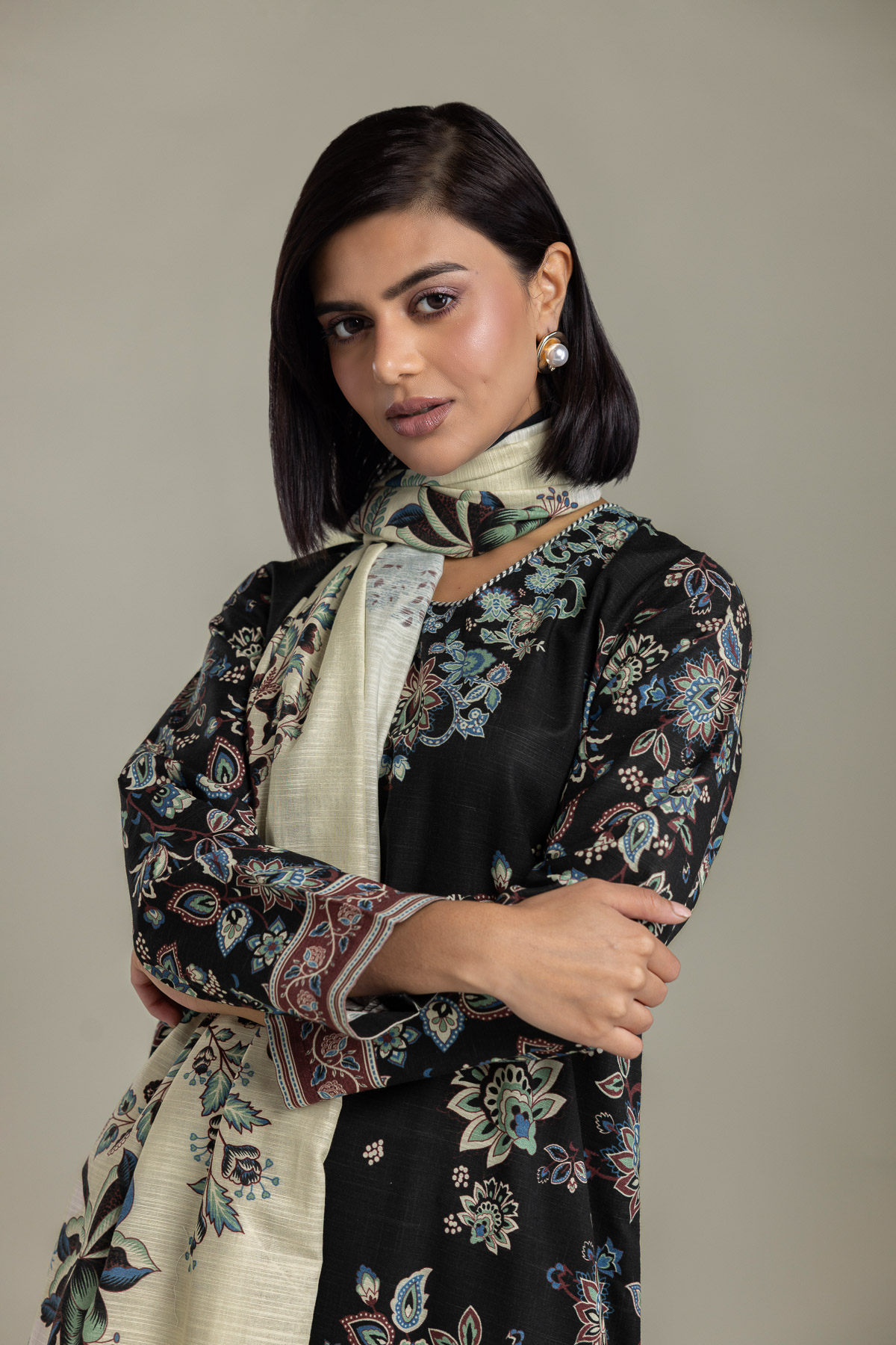 Printed Light Khaddar Tailored 3-Piece Set - 1-26-457-A-J1-VG