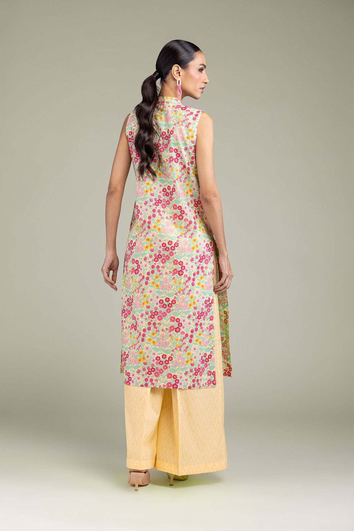 Printed Cambric Long Sleeveless Kurta - T-A11-26-113FA1-VG