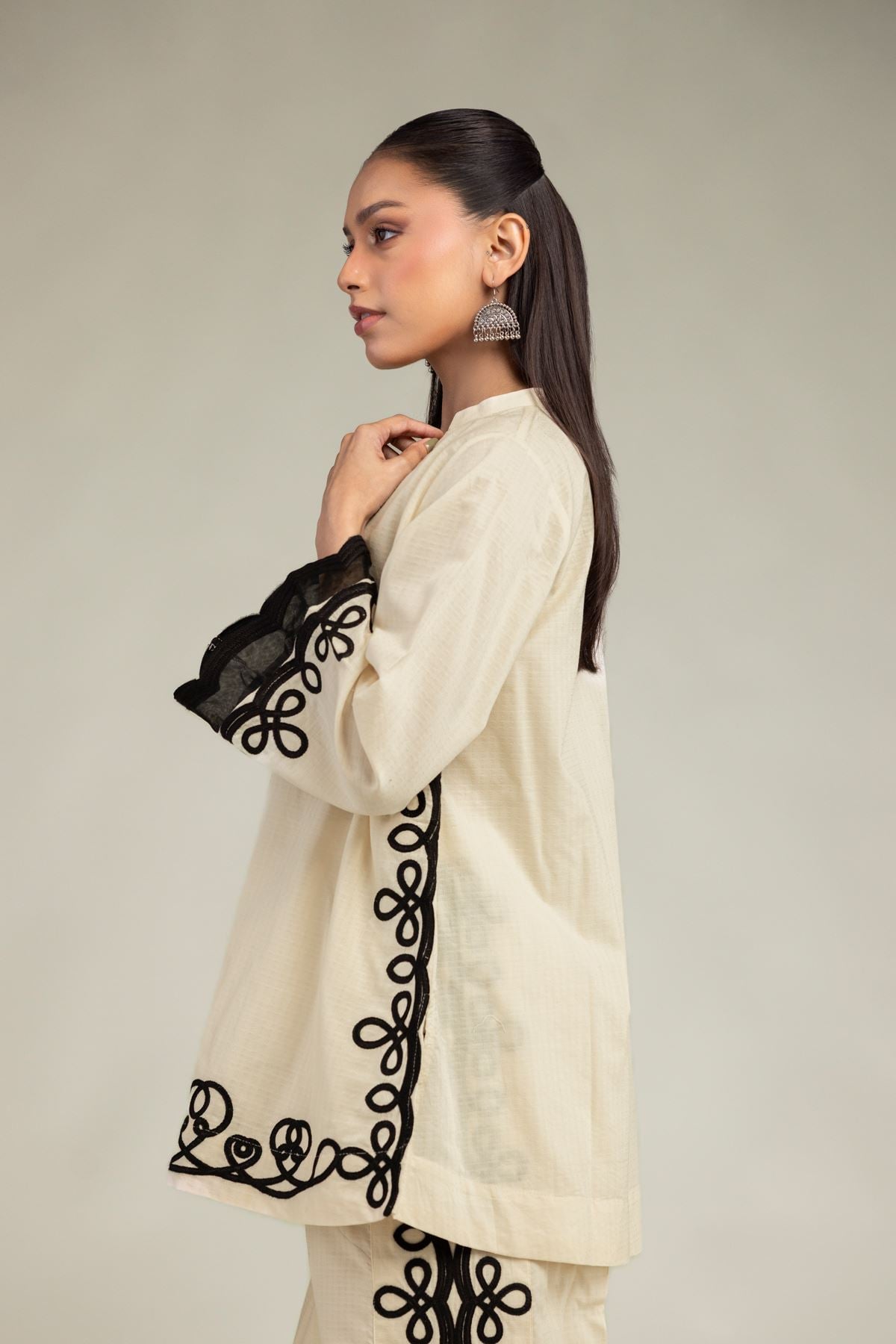 Embroidered Cotton Dobby Cotton Dobby Kurta - 5-26-105-F-C-VG