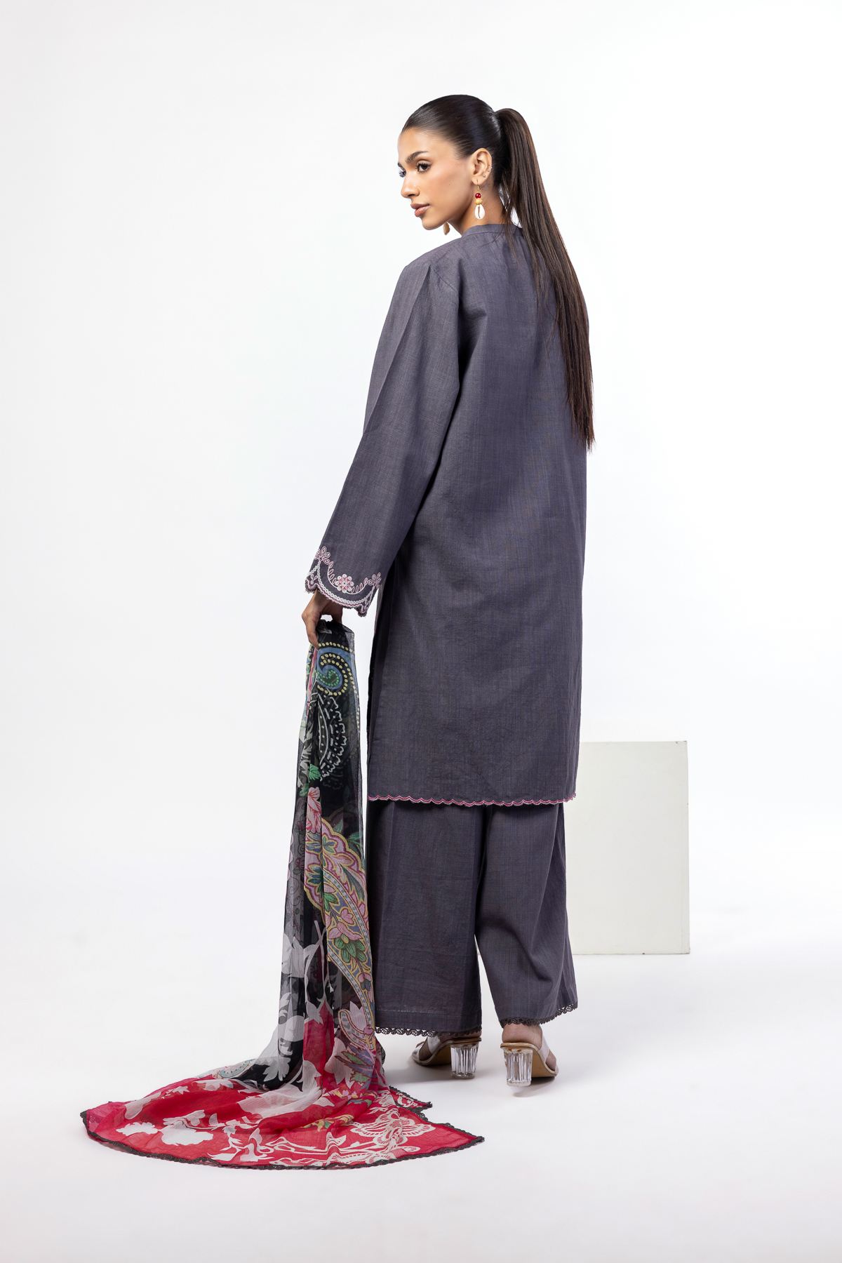 Embroidered Crosshatch Tailored 3 Piece - KN44YB-VG