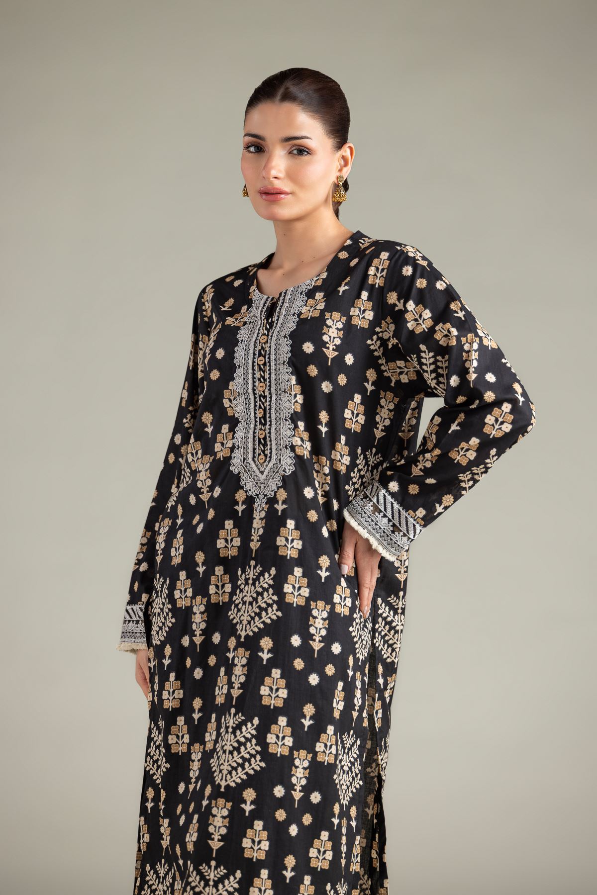 Embroidered Lawn Lawn Tailored Set - 1-26-211-A-F1-VG