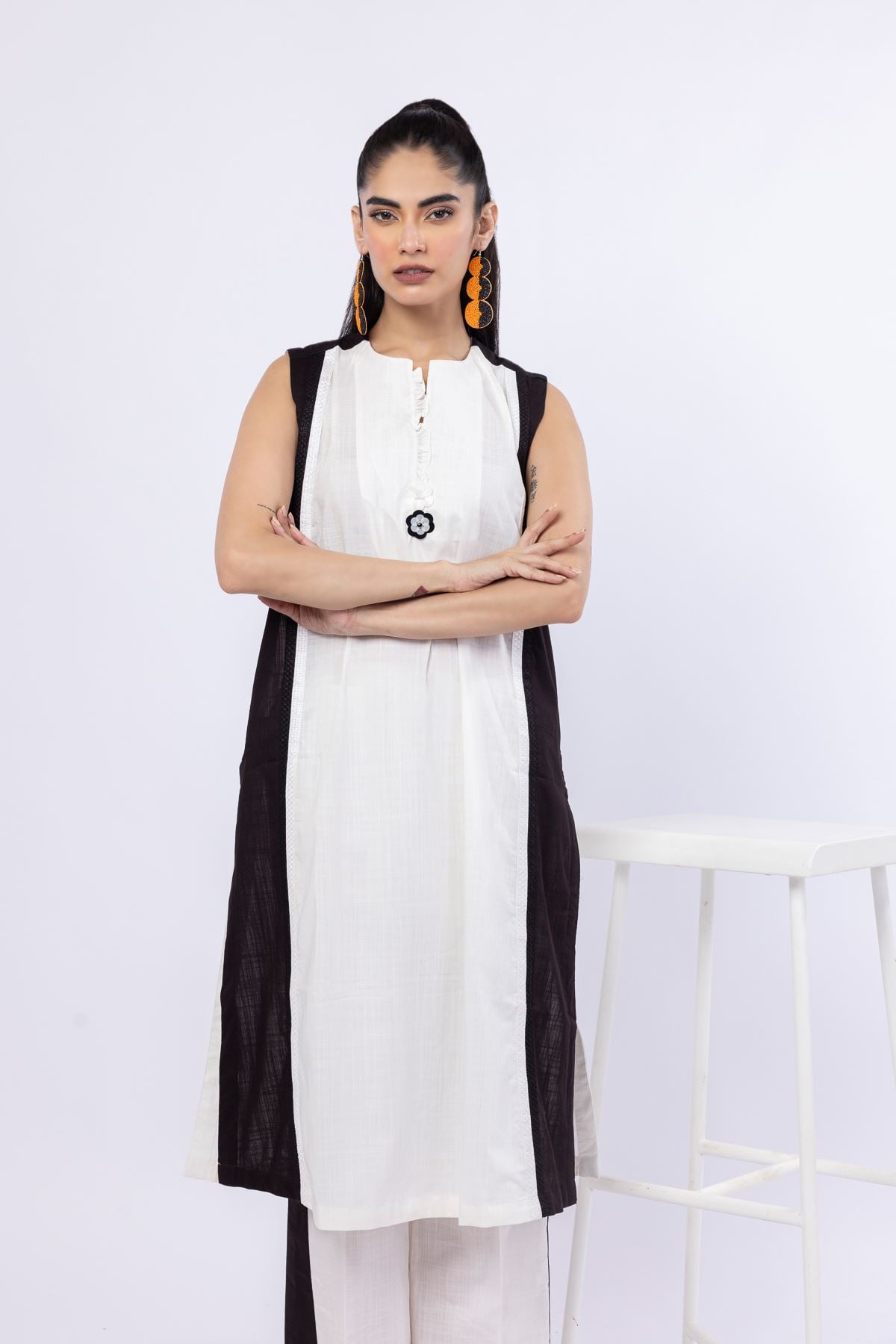 Embroidered Crosshatch Poplin Kurta - 25-10-11E8-11TB-VG