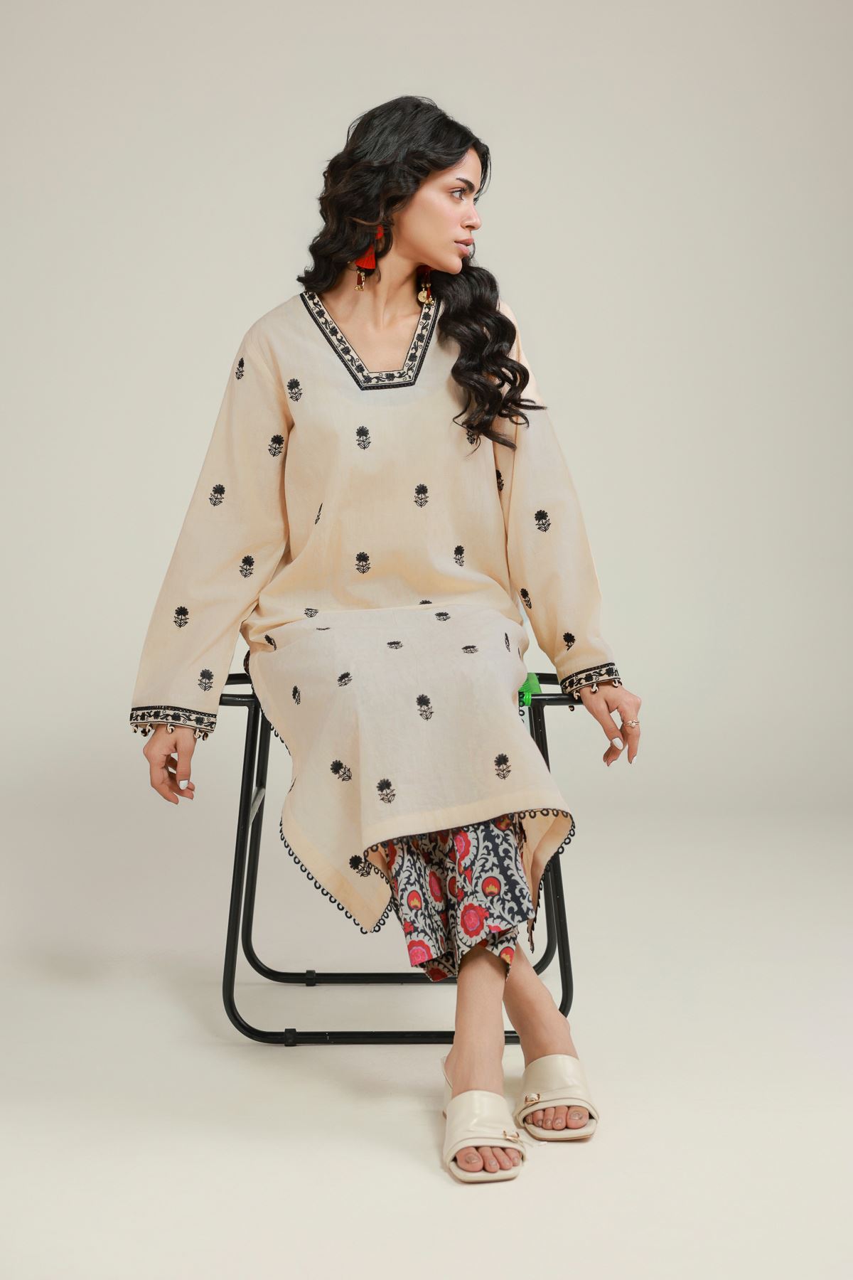 Embroidered Dobby 2-Piece Tailored Set - 1-26-204-A-A1-VG