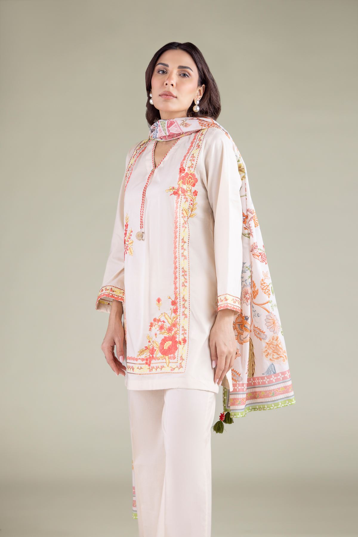 Embroidered Lawn Floral Lawn Dupatta - 26-01-3E7-04SA-VG