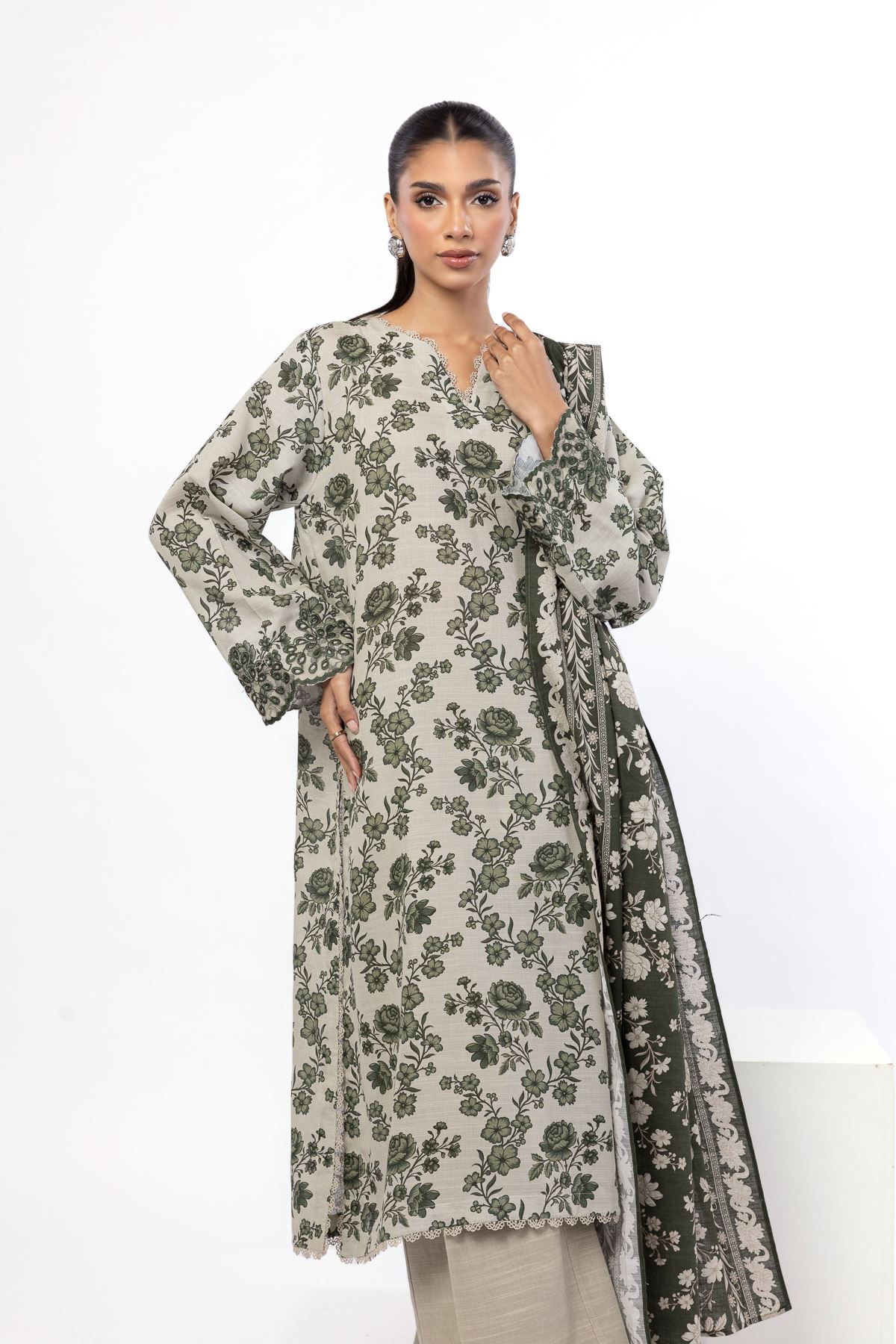 Embroidered Khaddar Fabrics 3 Piece - KRN13A-VG