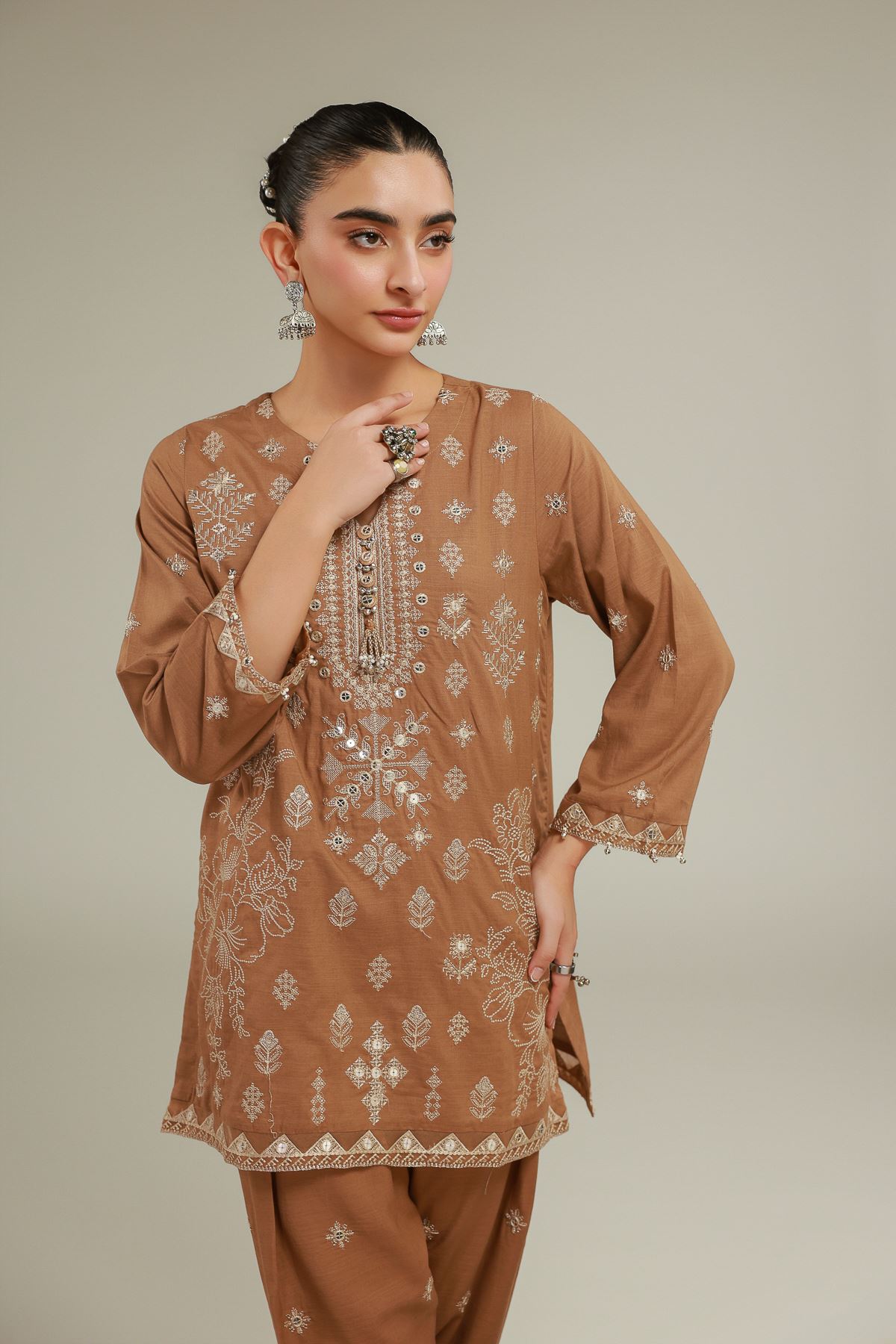Embroidered Raw Silk Geometric Threadwork Kurta - 2-26-102-A-A-VG
