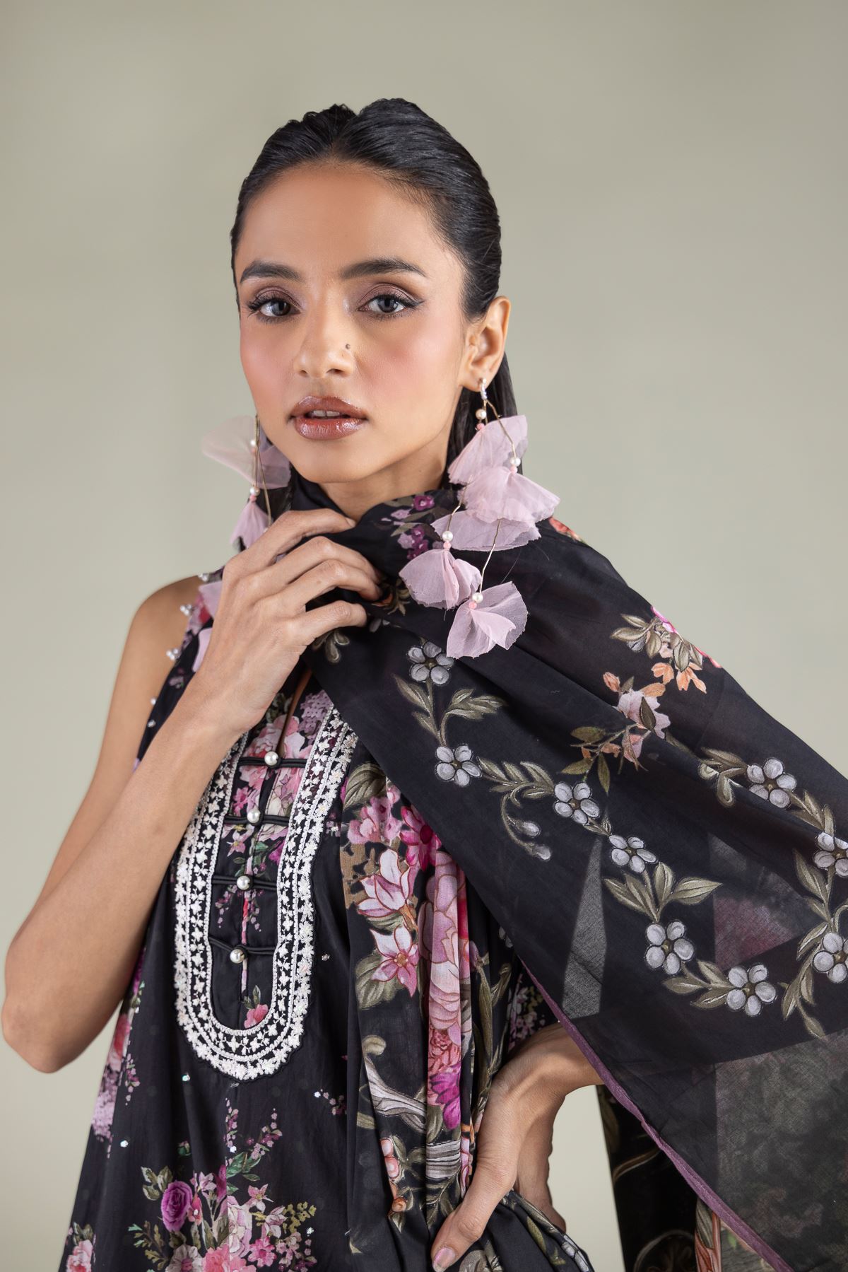 Embroidered Lawn Floral Draped Dupatta - 1-26-111-A-G-VG
