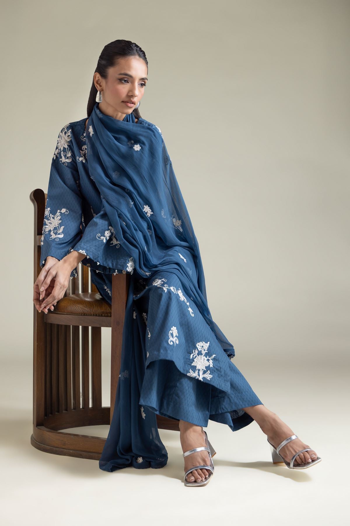 Embroidered Cotton Dobby Floral Embroidered Kurta - 2-26-110-A-F-VG
