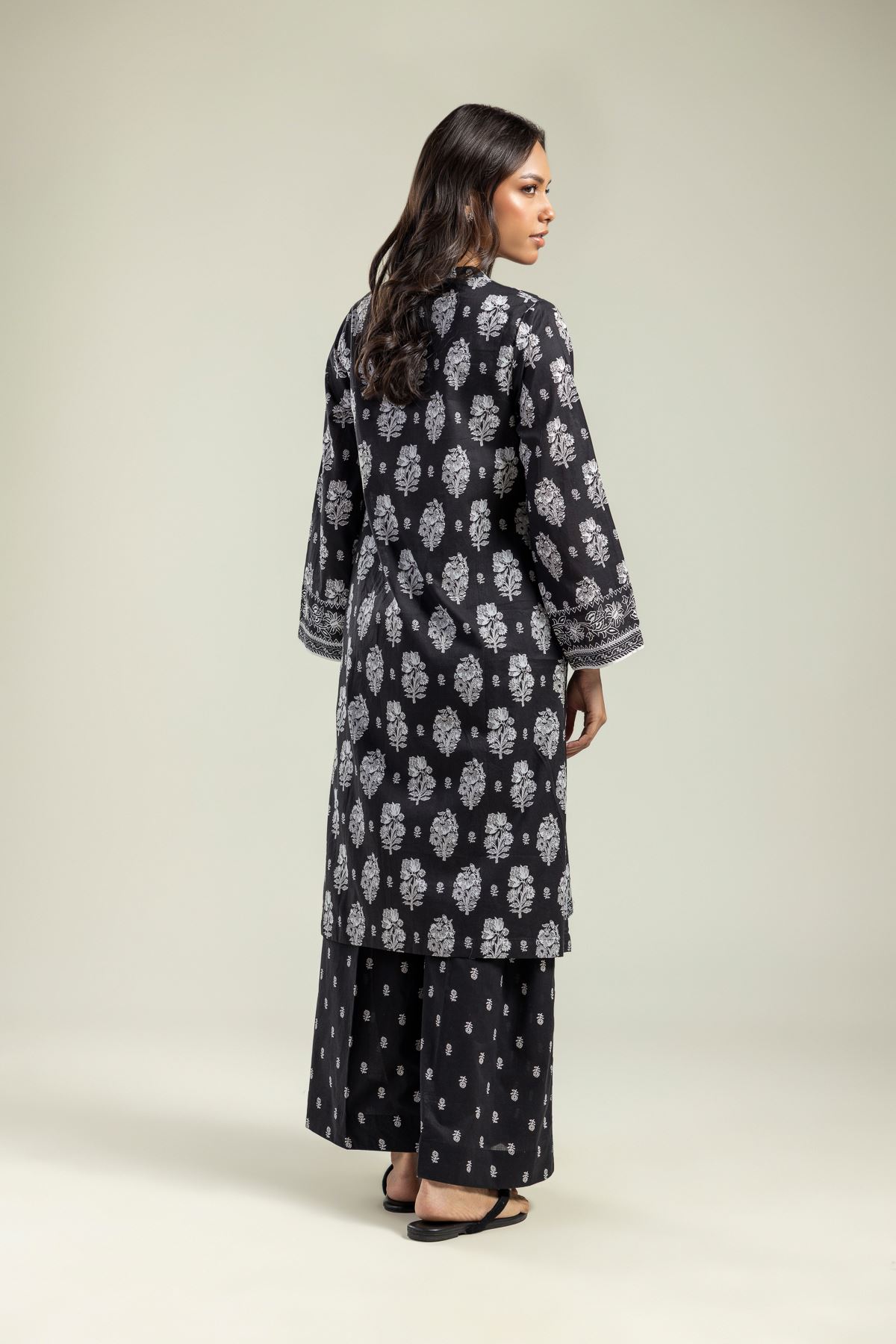 Printed Cambric Black Longline Kurta - 26-01-1E5-08TB-VG