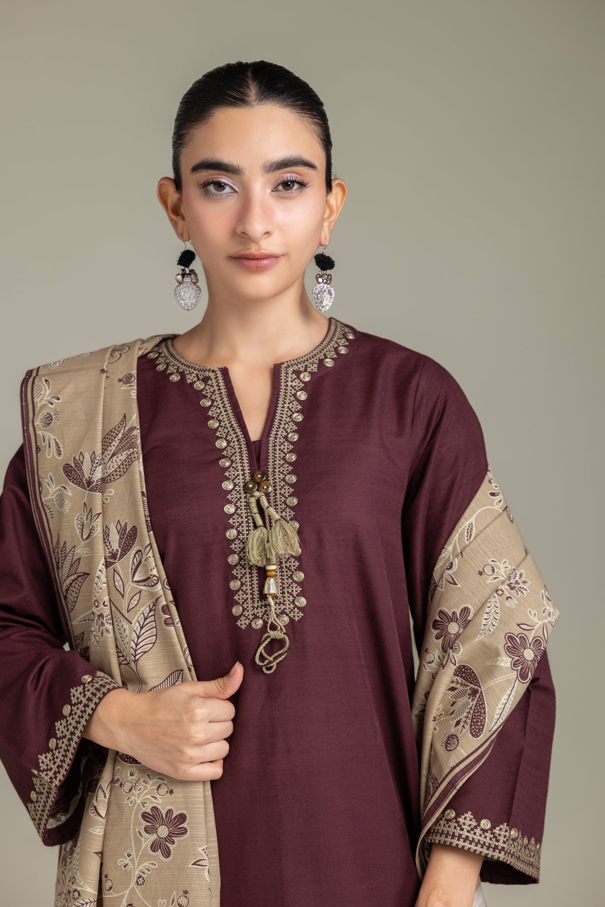 Embroidered Light Khaddar Fabrics 3 Piece - 2-26-202-A-D-VG