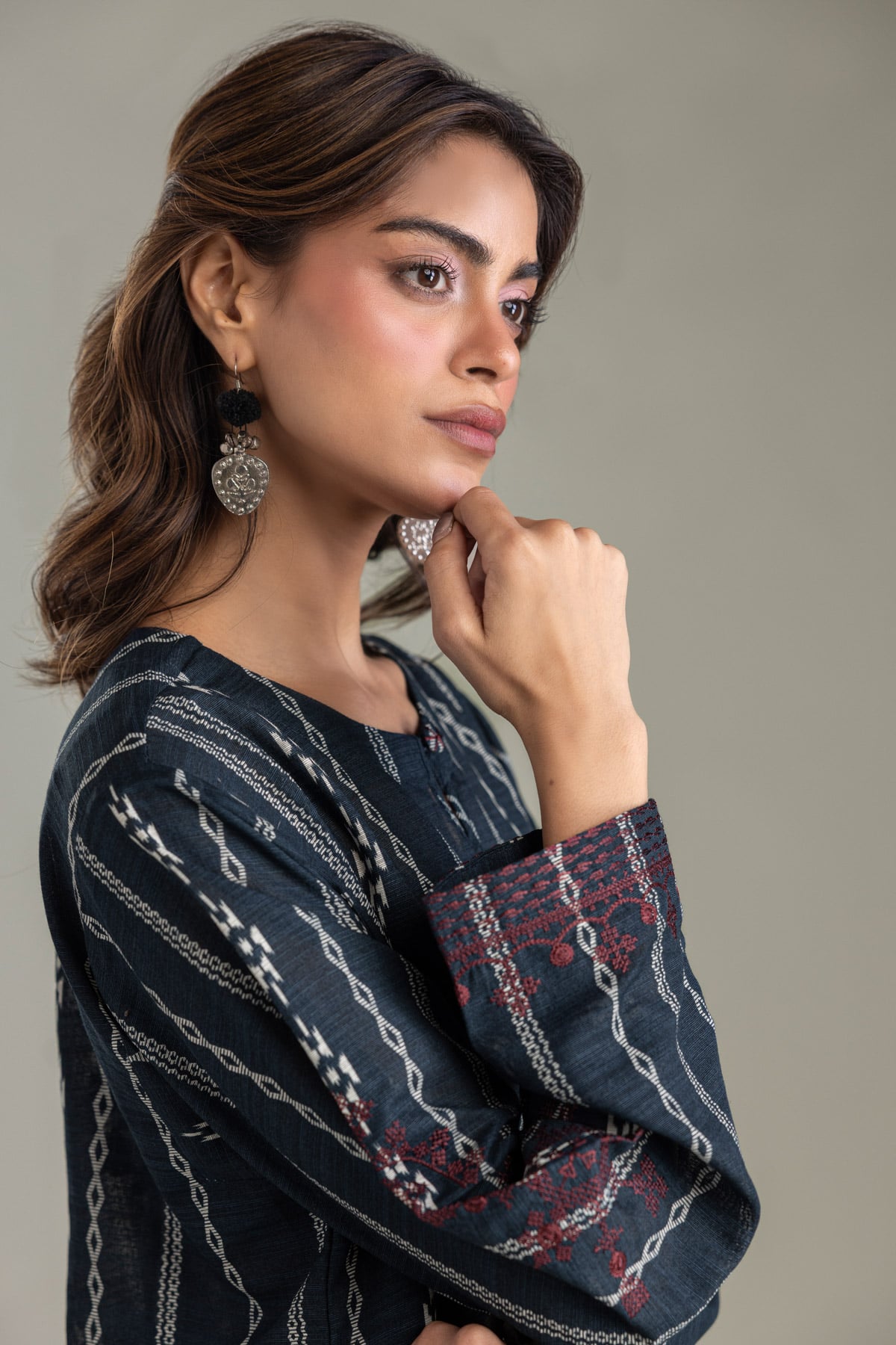 Embroidered Light Khaddar Navy Khaddar Kurta - 2-26-202-A-D-VG