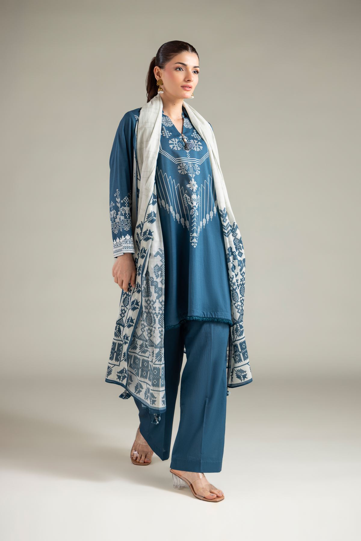 Embroidered Lawn Lawn Tailored Set - 1-26-231-A-D1-VG