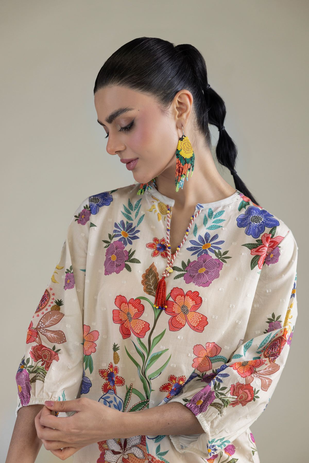 Embroidered Cambric Short Cambric Blouse - 1-26-211-A-A2-VG