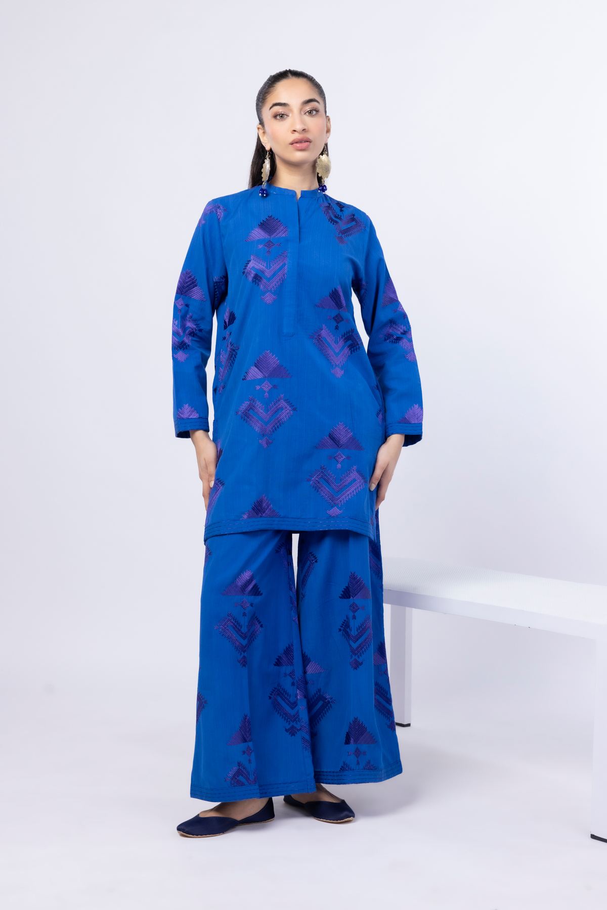 Embroidered Handwoven Cotton Pants - 25-07-7E1-06TA-VG