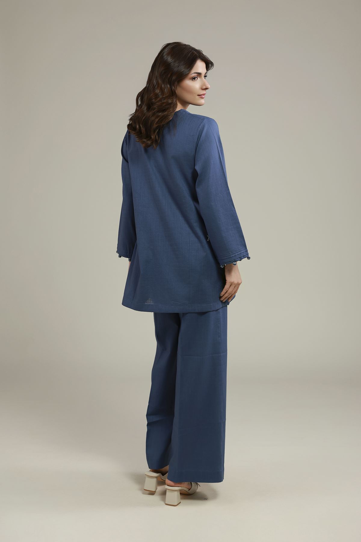 Embroidered Heavy Textured Cotton Floral V-Neck Kurta - 25-10-12E9-02TA-VG