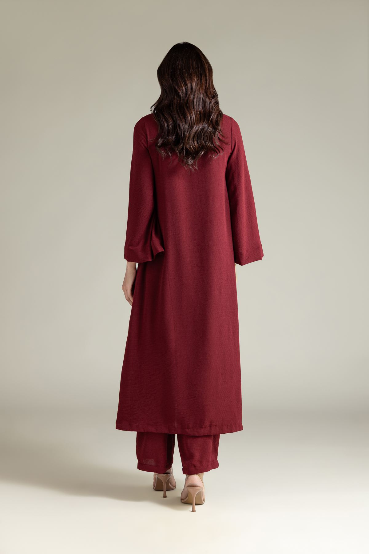 Dyed Blended Crinkle V-Neck Short Kurta - 26-02-1E13-02TA-VG