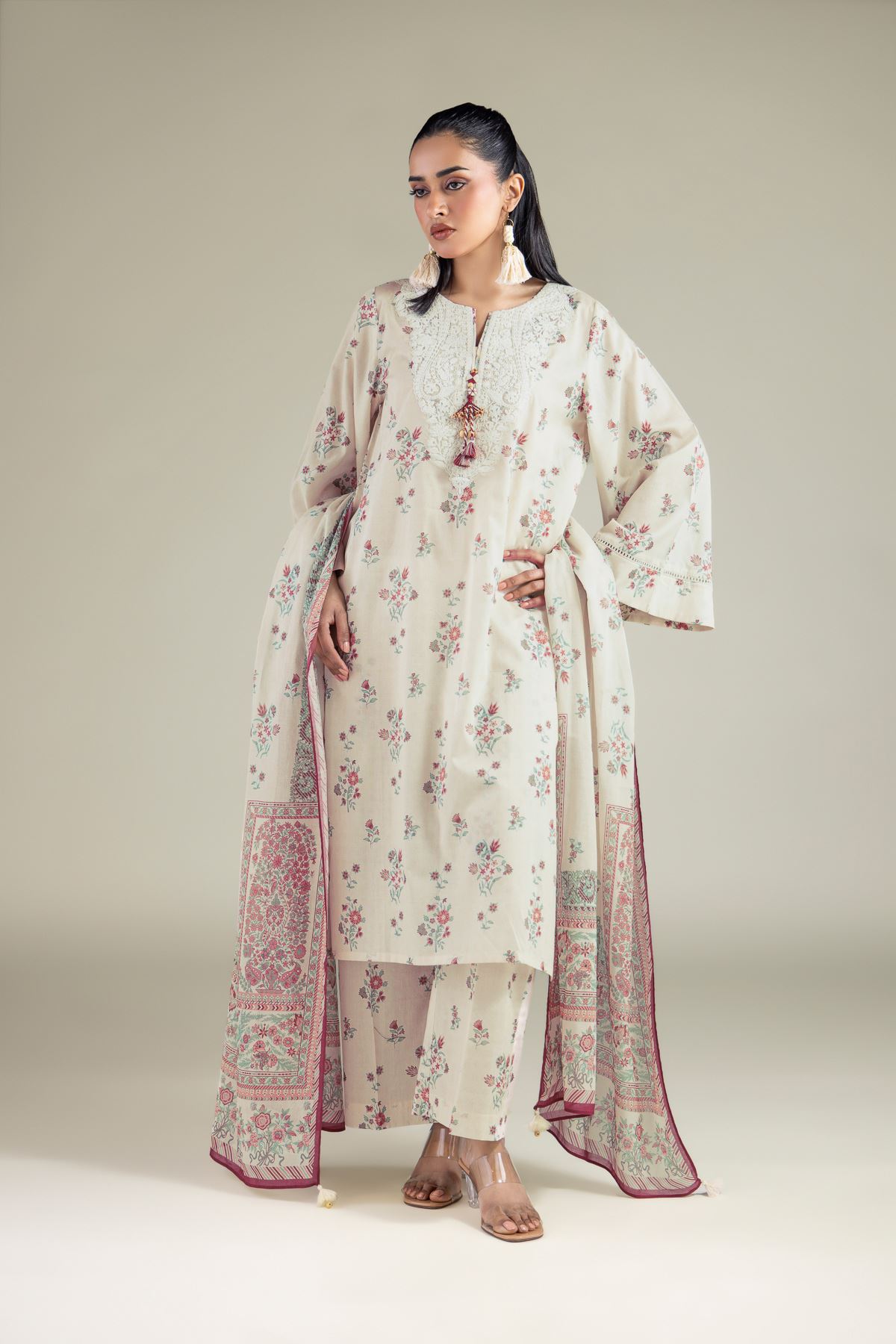 Embroidered Lawn Fabrics 3 Piece - A11-26-118FI2-VG