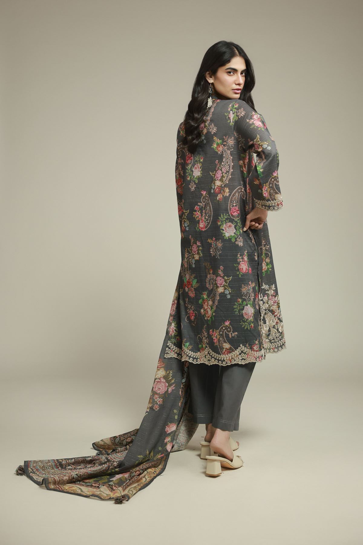 Embroidered Mesuri Embroidered Tailored 3-Piece - T-A112-26-104EJ1-VG