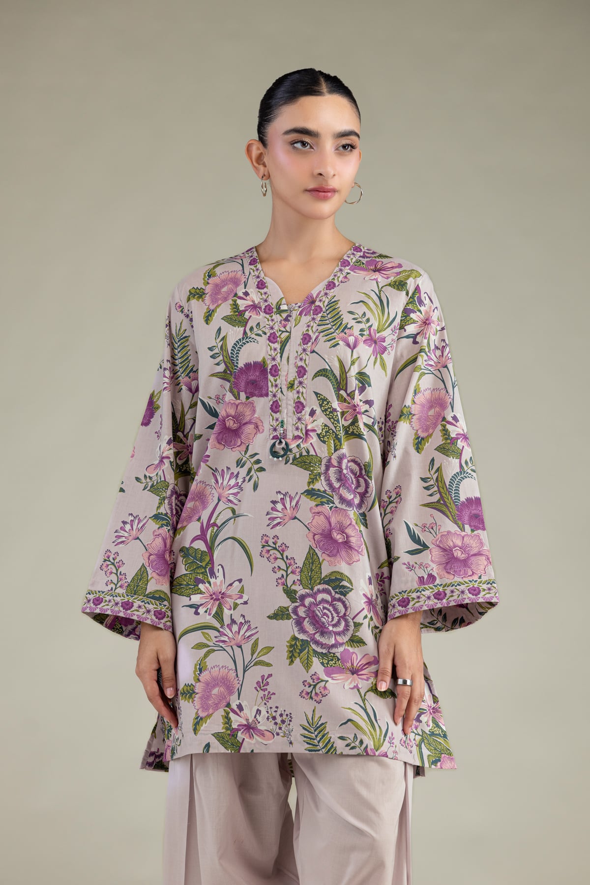 Printed Cambric Floral V-Neck Kurta - 8-26-303-A-C1-VG