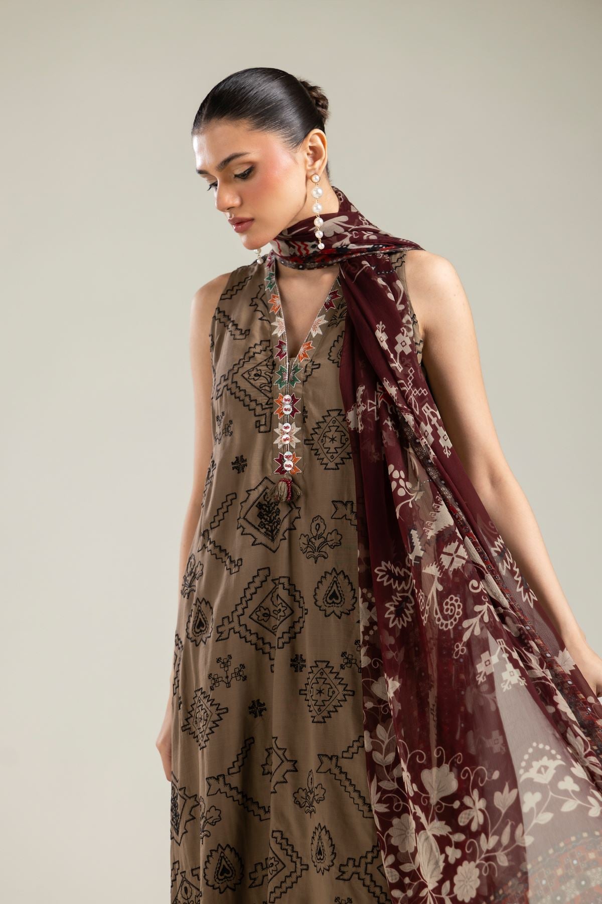 Embroidered Chiffon Maroon Floral Dupatta - 2-26-109-A-F-VG