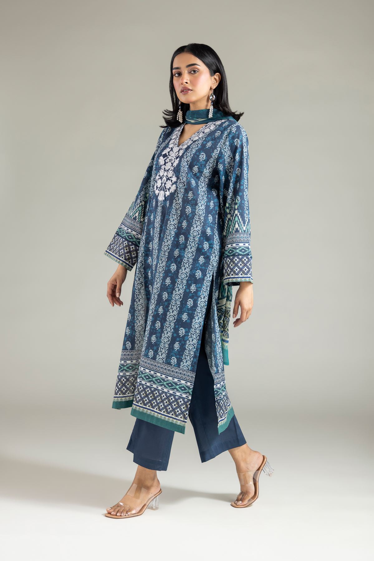 Embroidered Lawn Lawn 3-Piece Dress - T-A22-26-106FG-VG