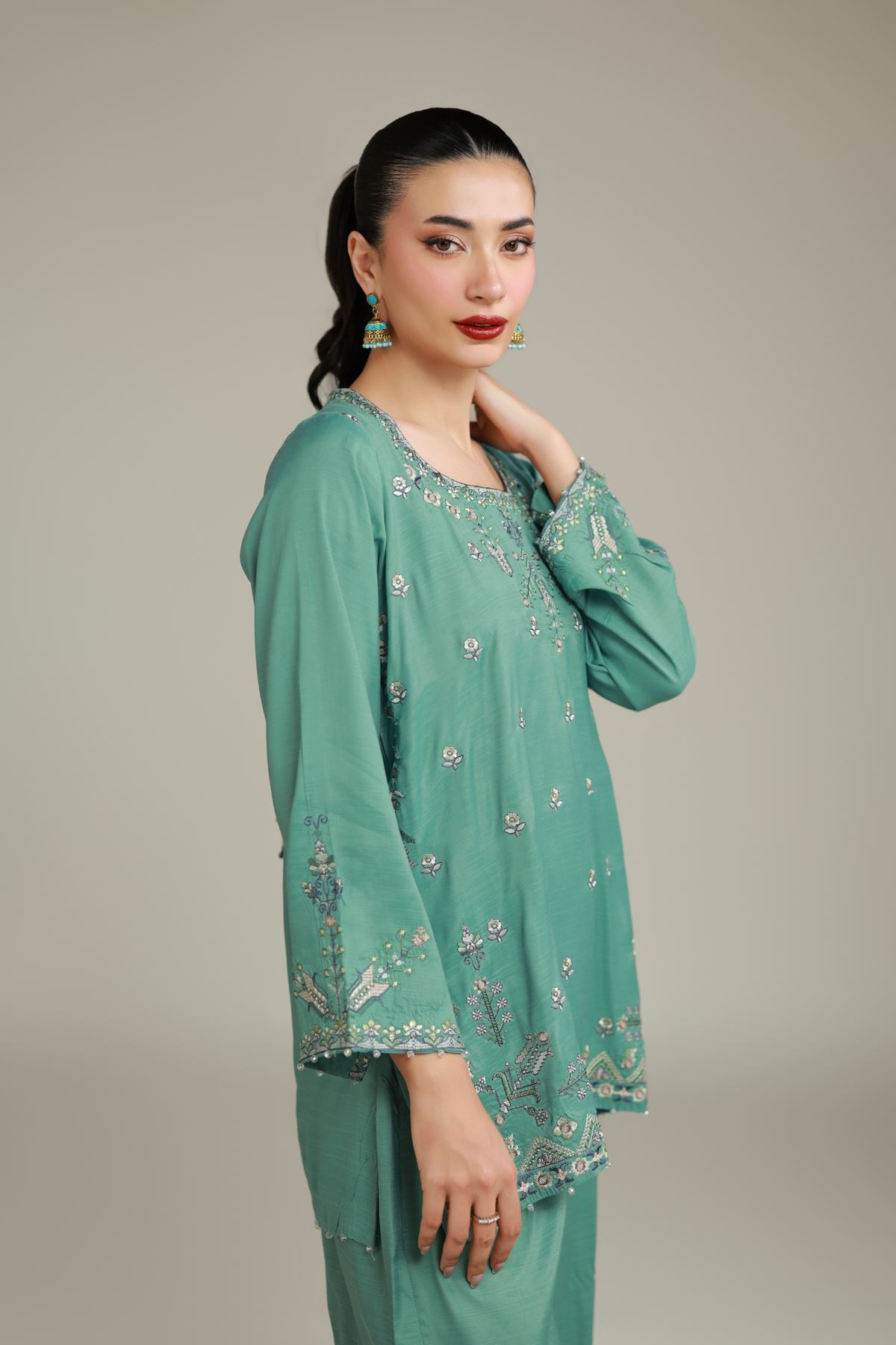 Embroidered Raw Silk Floral Drawstring Kurta - 25-09-10E2-09TB-VG