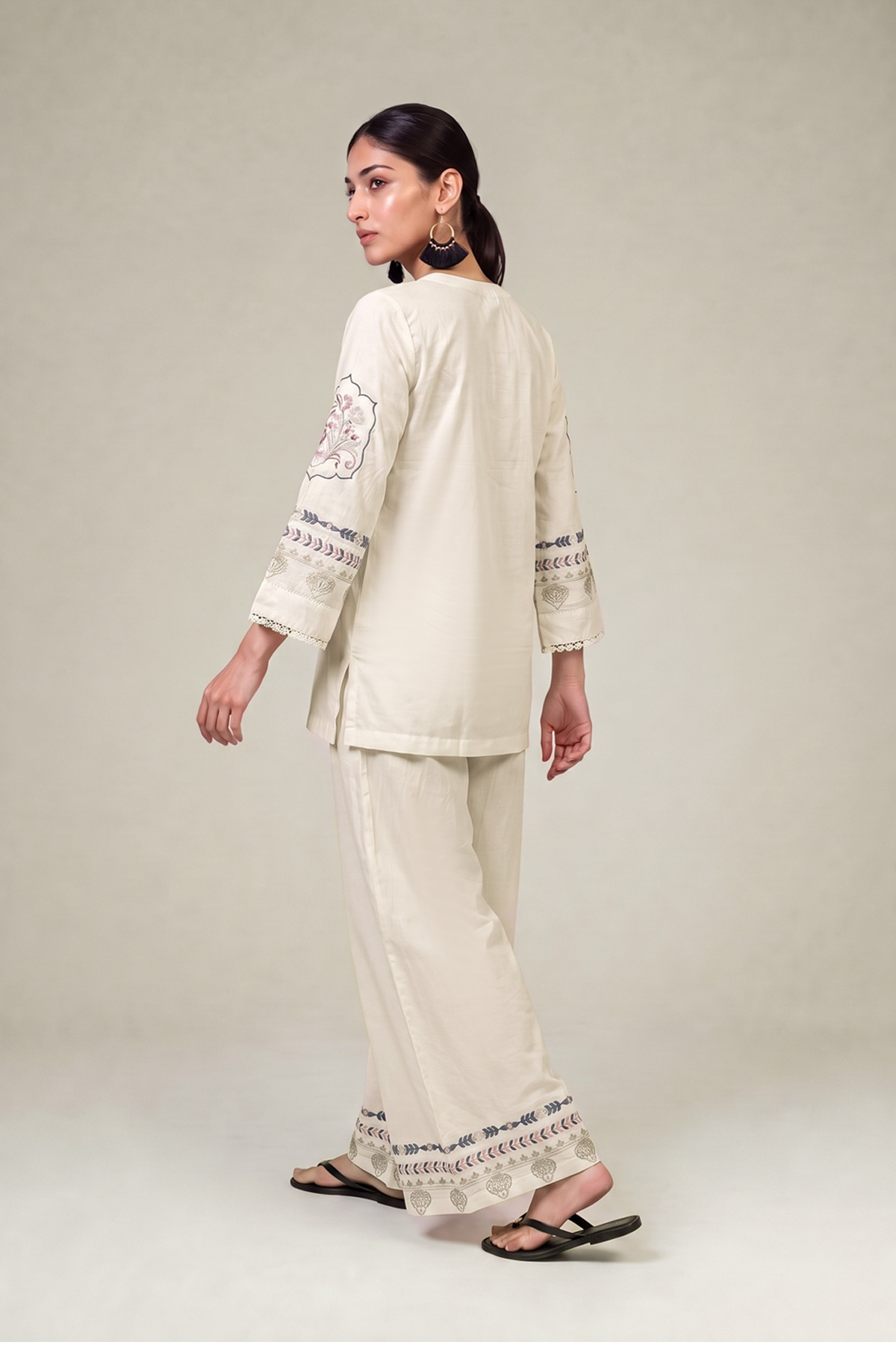 Embroidered Cambric Floral Cambric Kurta - 1-26-102-A-F-VG