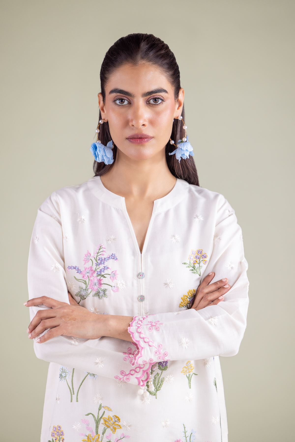 Embroidered Mesuri Floral Embroidered Kurta - 25-00-X2-08TB-VG