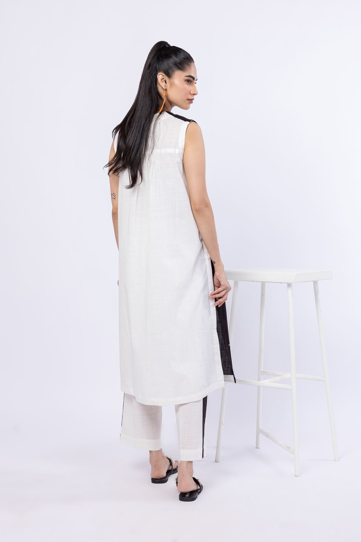 Embroidered Crosshatch Poplin Kurta - 25-10-11E8-11TB-VG