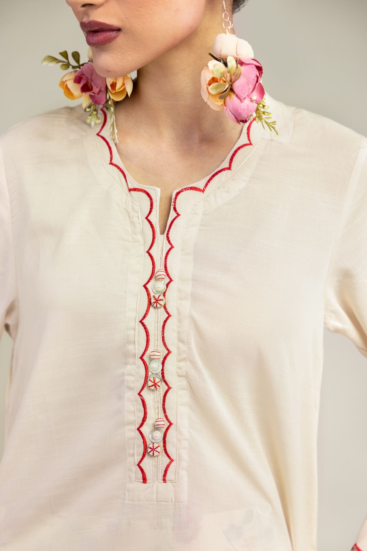 Embroidered Raw Silk Floral Scalloped Kurta - 1-26-203-A-H1-VG