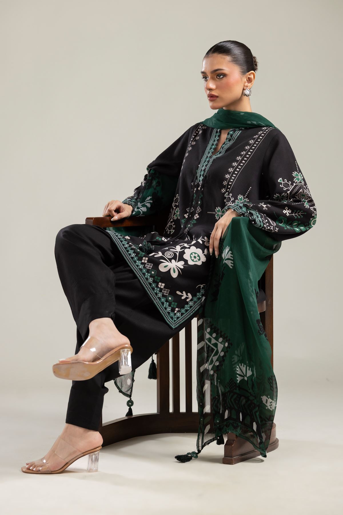 Embroidered Raw Silk Black V-Neck Kurta - 25-09-11E3-01TA-VG
