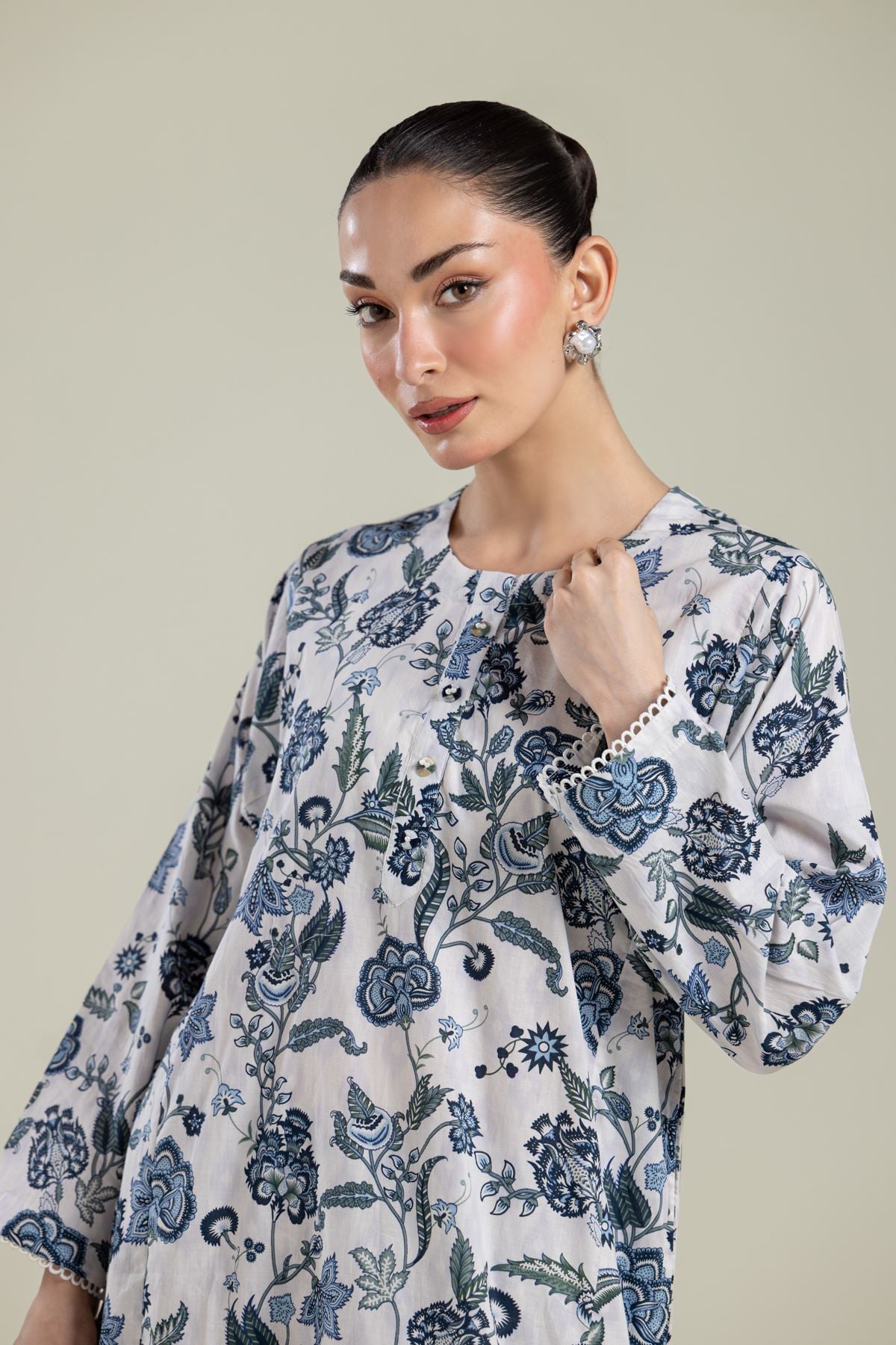 Embroidered Cambric Long Cambric Kurta - T-A112-26-108EI2-VG