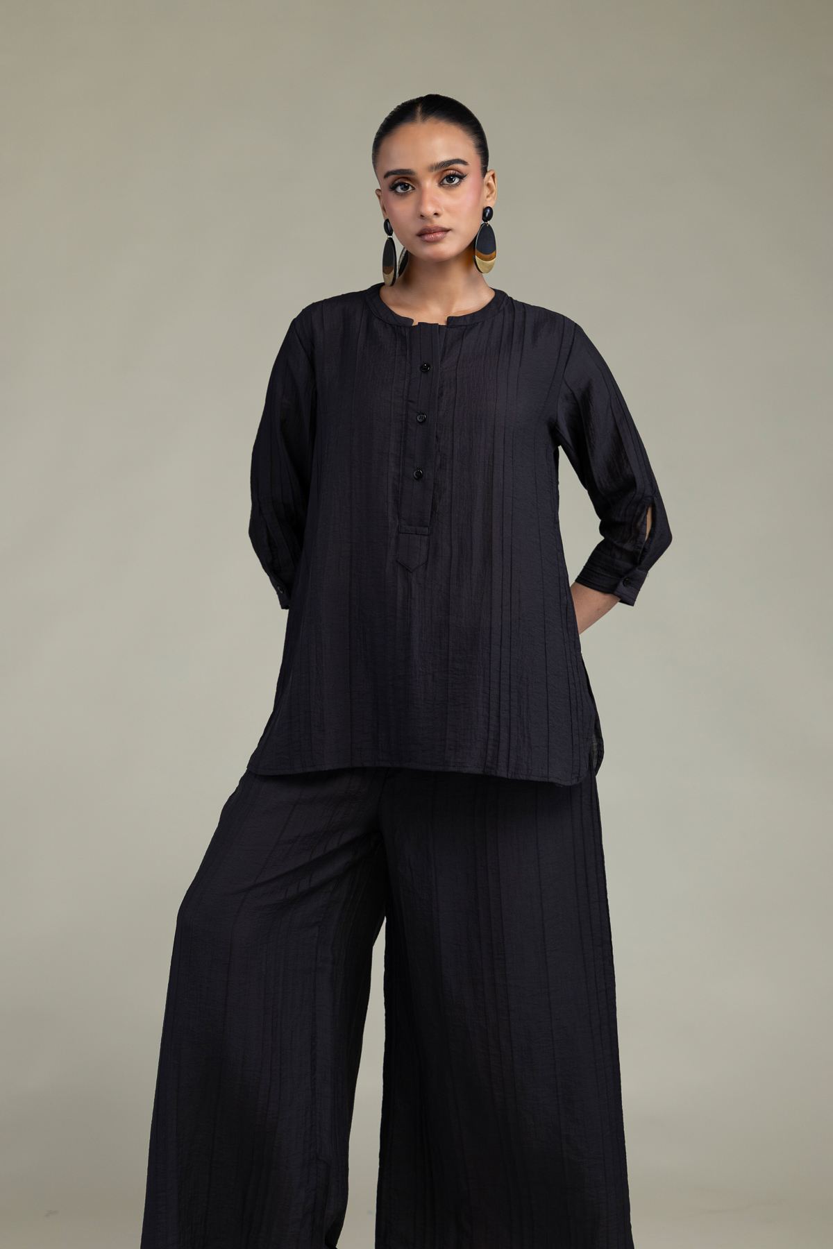 Dyed Blended Crinkle Black Crinkle Tunic - 2-26-308-A-G1-VG