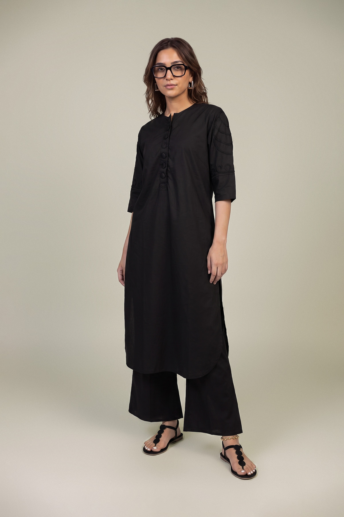 Dyed Poplin Black Round-Neck Kurta - 1-26-102-A-F-VG