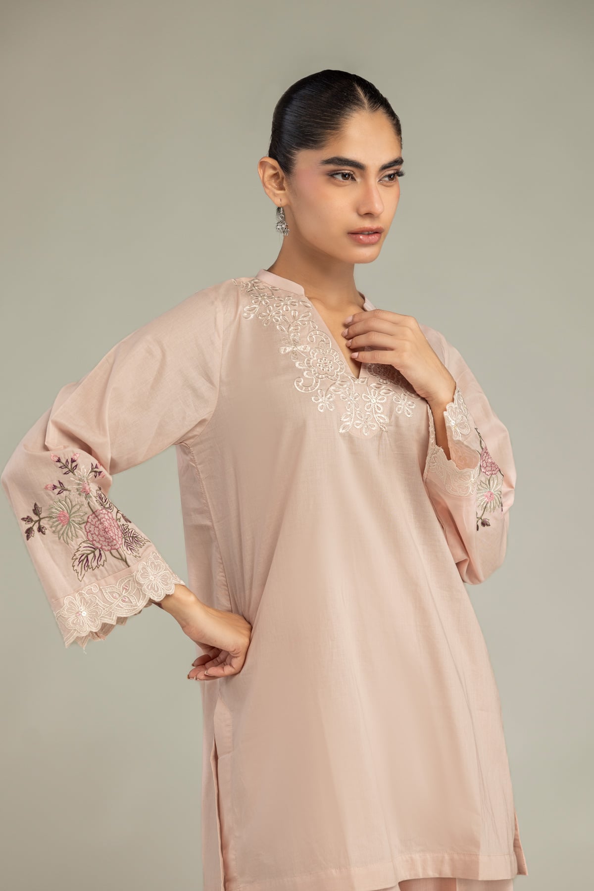Embroidered Cambric V-Neck Short Kurta - 1-26-102-A-F-VG