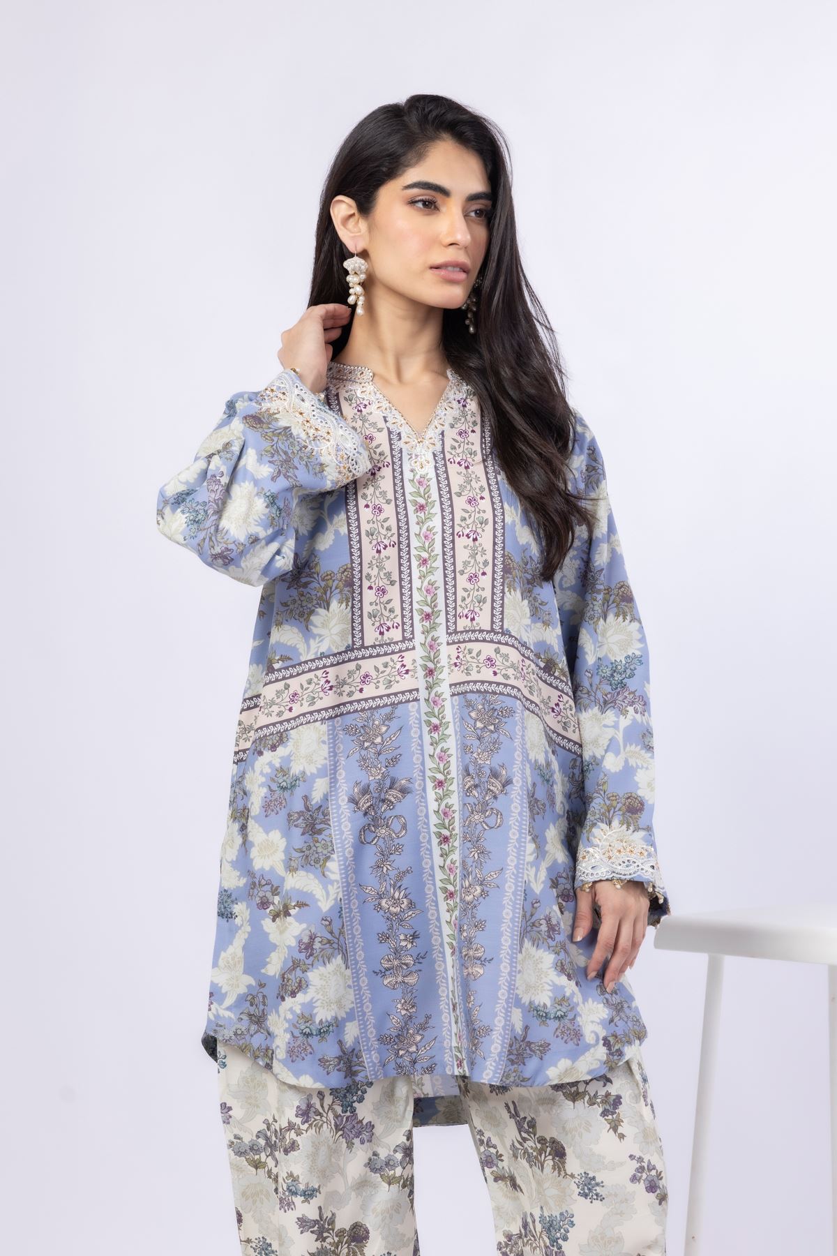 Embroidered Russian Raw Silk Kurta - 25-08-8E1-01TB-VG