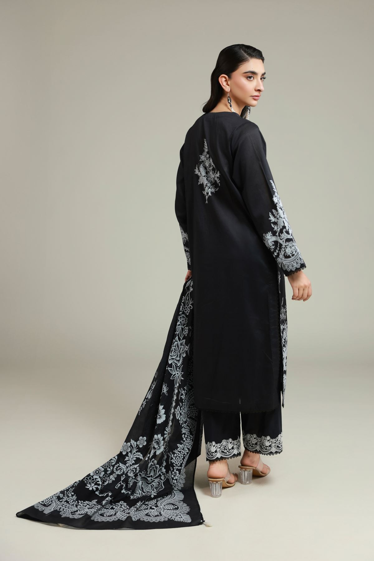 Embroidered Lawn Tailored 3 Piece - T-A22-26-106FG-VG