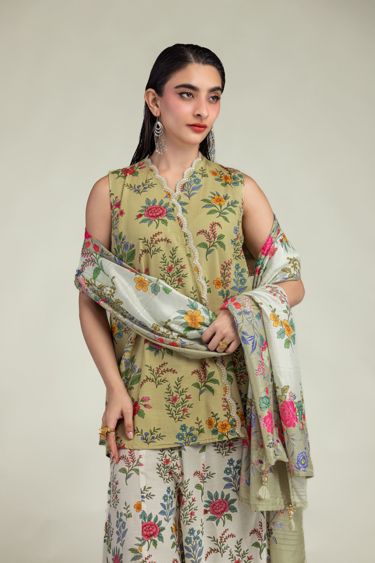 Embroidered Mesuri Floral Beige Dupatta - 2-26-201-A-G-VG