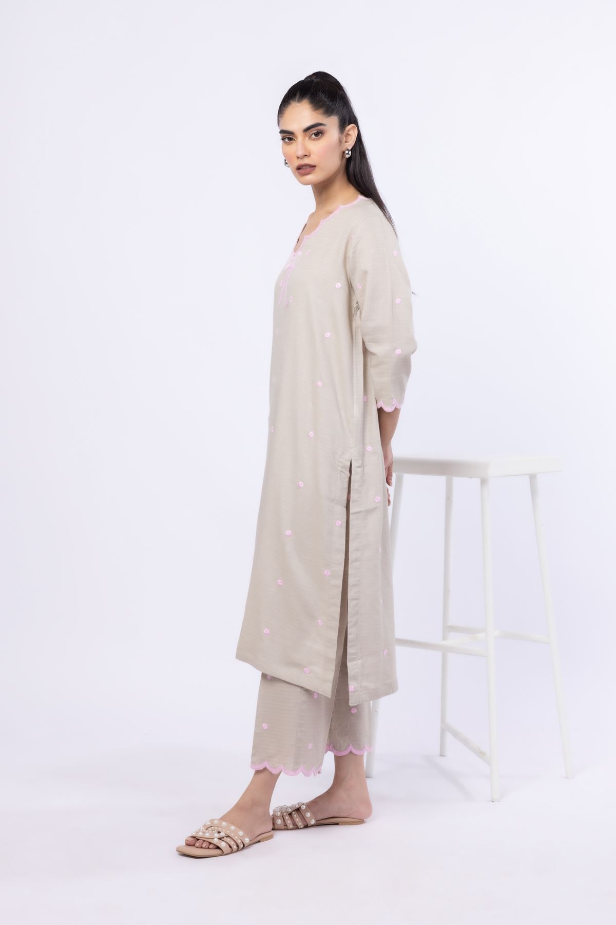 Embroidered Cotton Dobby Kurta - 25-09-9S3-07TB-VG