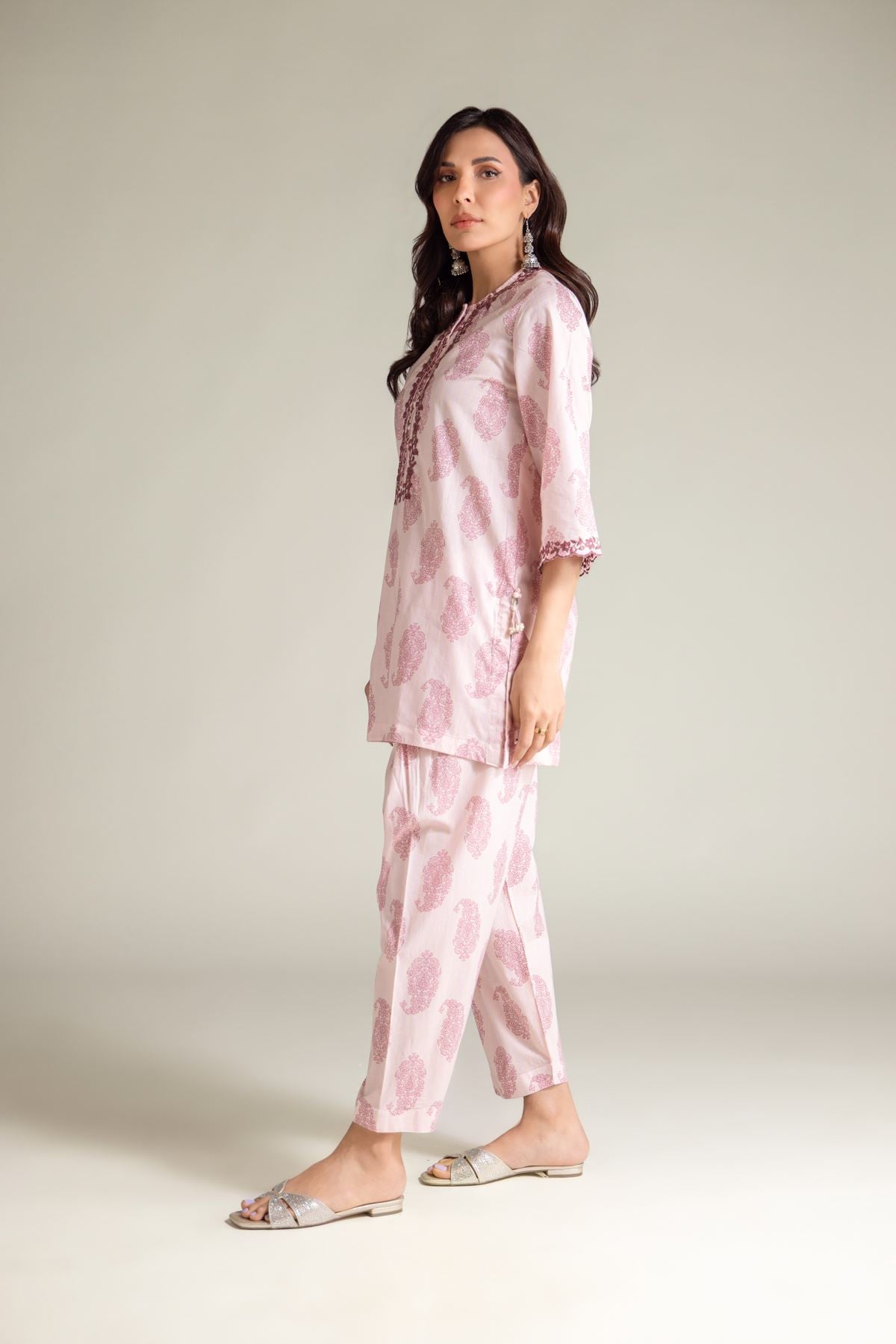 Embroidered Cambric Pink Paisley Kurta - 1-26-135-A-D-VG