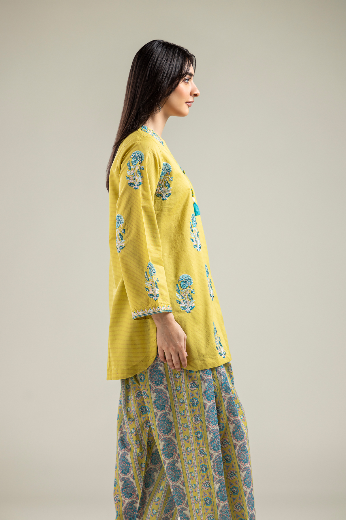 Embroidered Mesuri Short Floral Kurta - T-A22-26-122FI1-VG