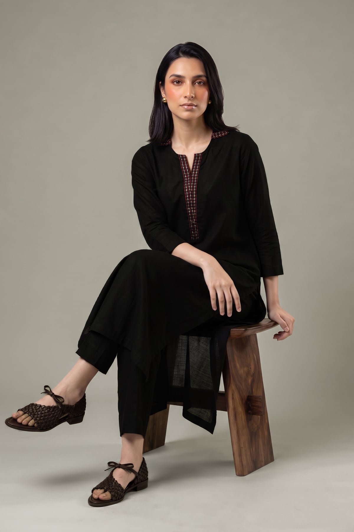 Embroidered Light Khaddar Tailored 2 Piece - 2-26-202-A-D-VG