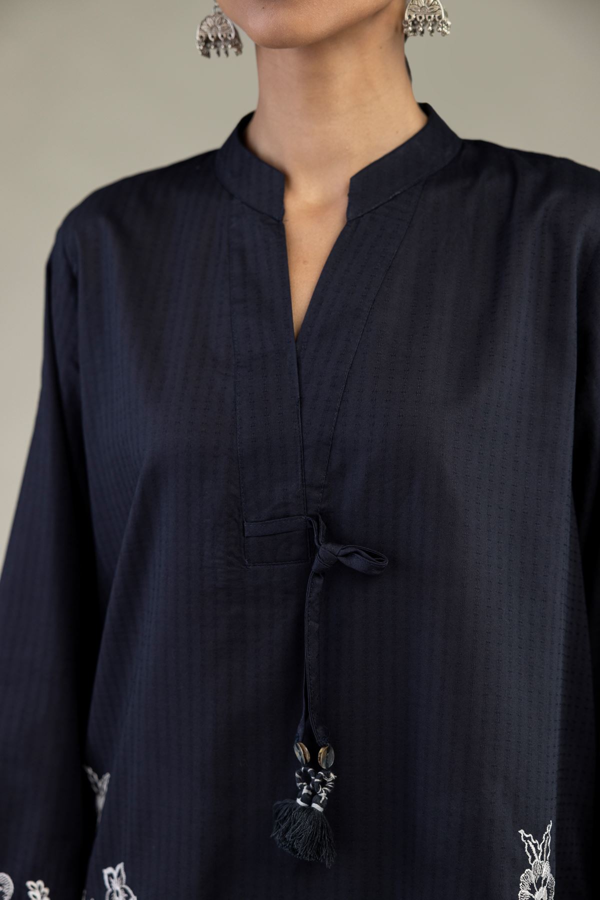 Embroidered Cotton Dobby Short V-Neck Kurta - 1-26-241-A-A1-VG