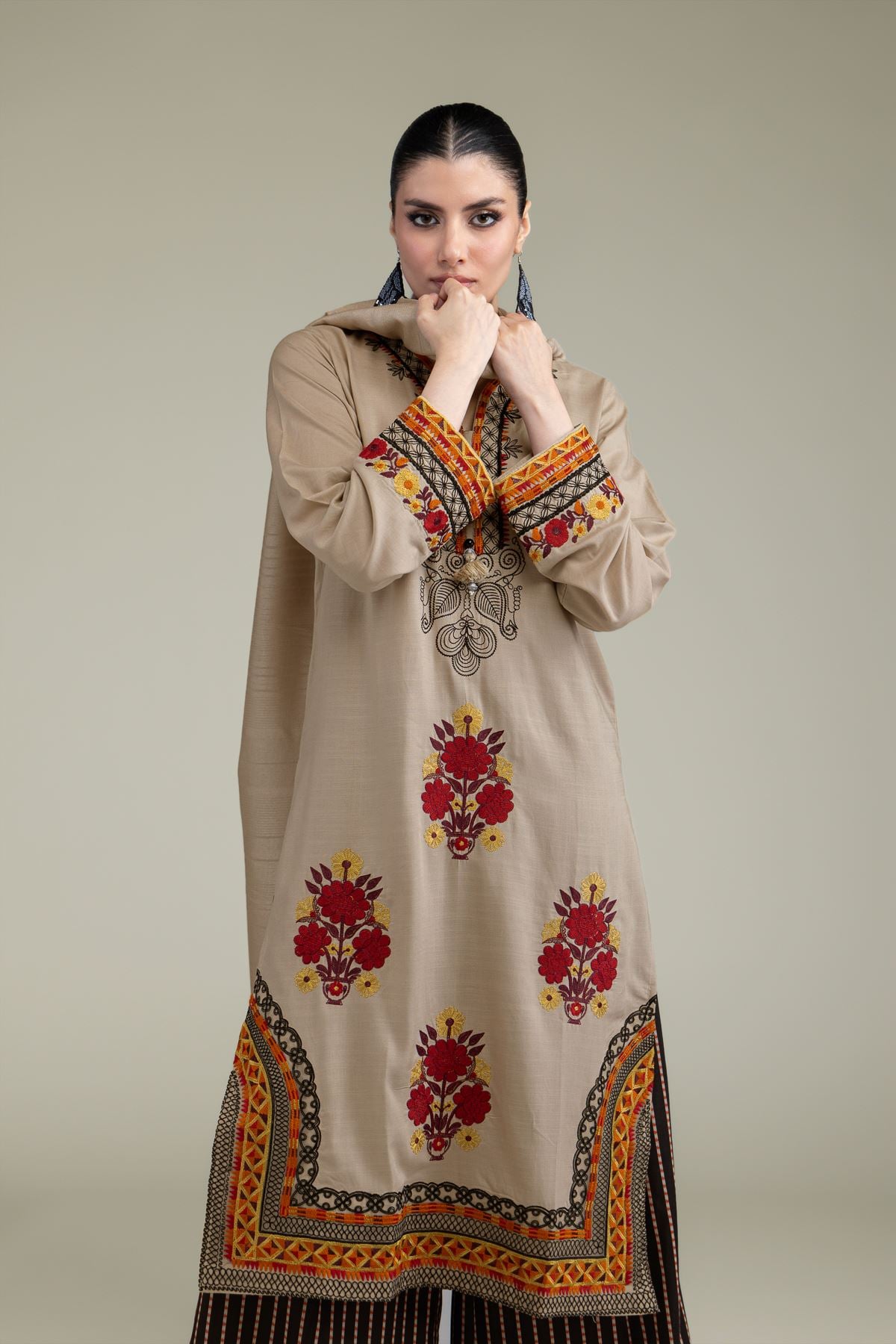 Embroidered Raw Silk Floral Silk Kurta - T-A33-26-206FG2-VG
