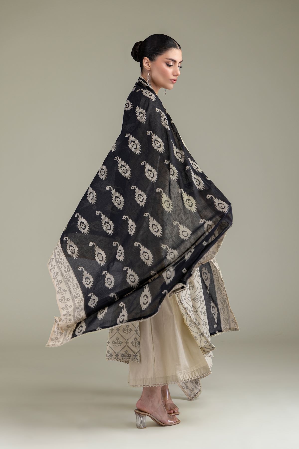 Embroidered Lawn Black Lawn Dupatta - 1-26-238-A-C1-VG