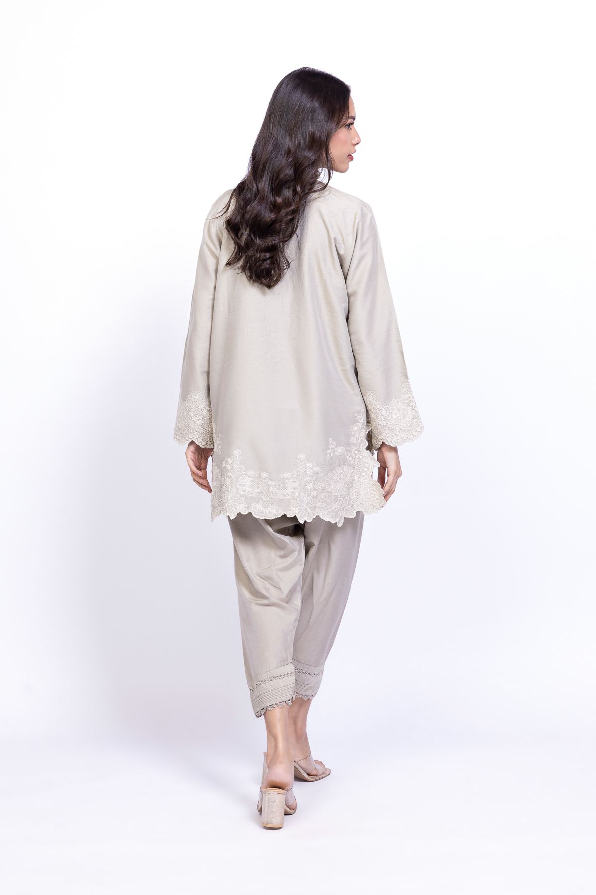 Embroidered Raw Silk Kurta - 25-09-11E7-08TA-VG